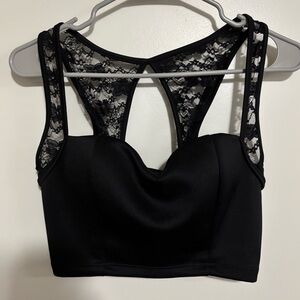 Sweetheart neckline with lace crop top
